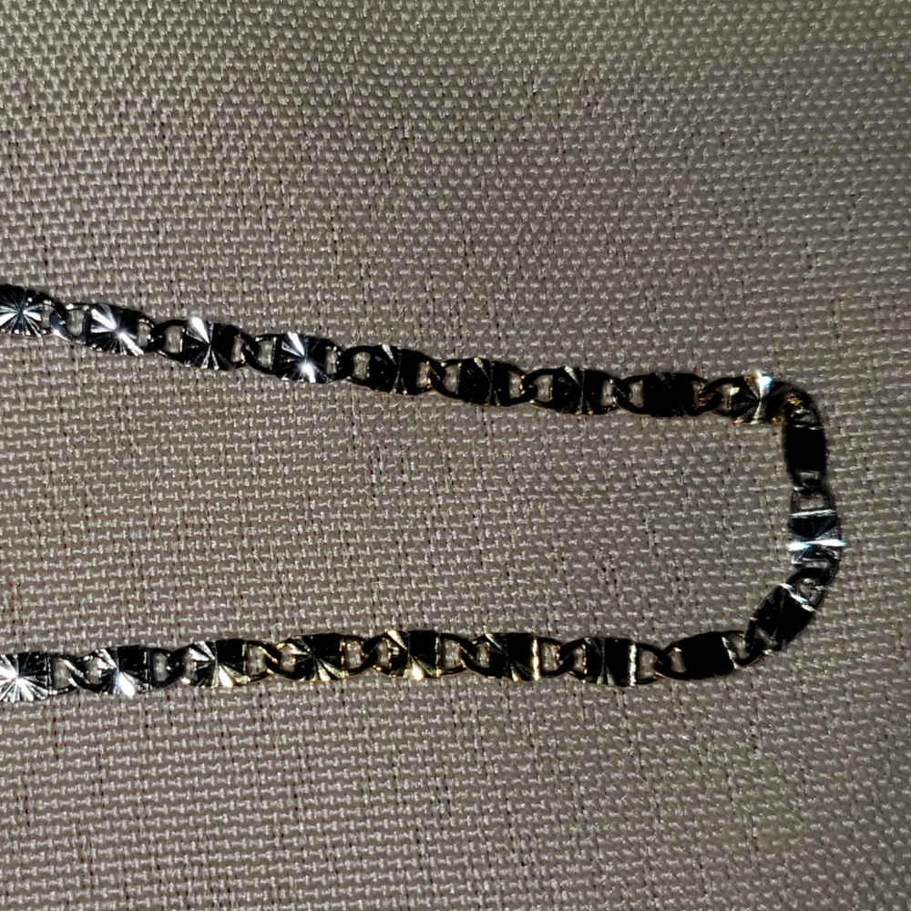 NWOT Sterling silver 16 inch tri colored chain with lobster clasp.